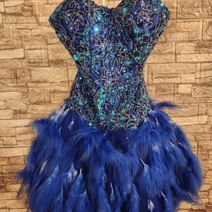 Macduggal blue feather cocktail